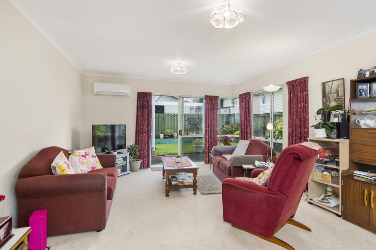 Photo of property in 15b Yatton Street, Greerton, Tauranga, 3112