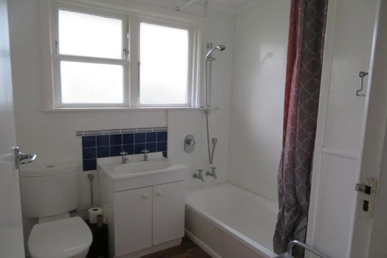 Photo of property in 33 Cheshire Street, Wilton, Wellington, 6012