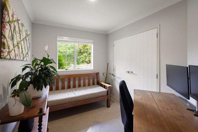 Photo of property in 2 Bransley Grove, Katikati, 3129