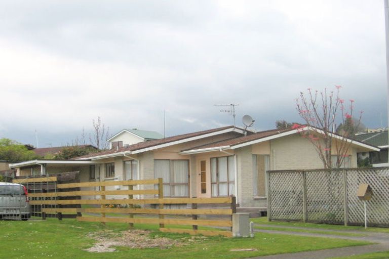 Photo of property in 21 Hathor Street, Pomare, Rotorua, 3015