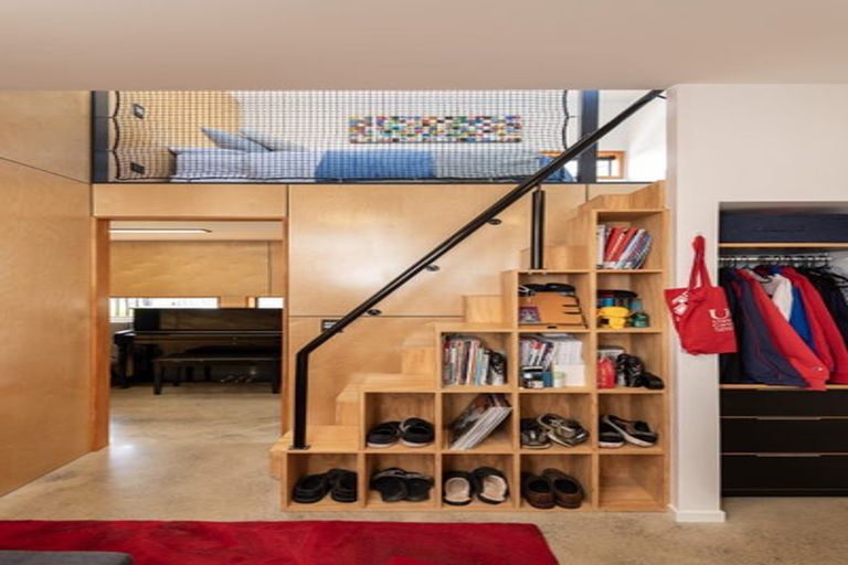 Photo of property in 60 Parkhill Road, Mellons Bay, Auckland, 2014