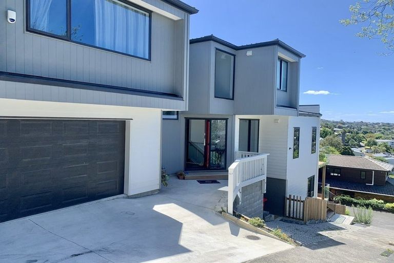 Photo of property in 2/147 Kowhai Road, Mairangi Bay, Auckland, 0630