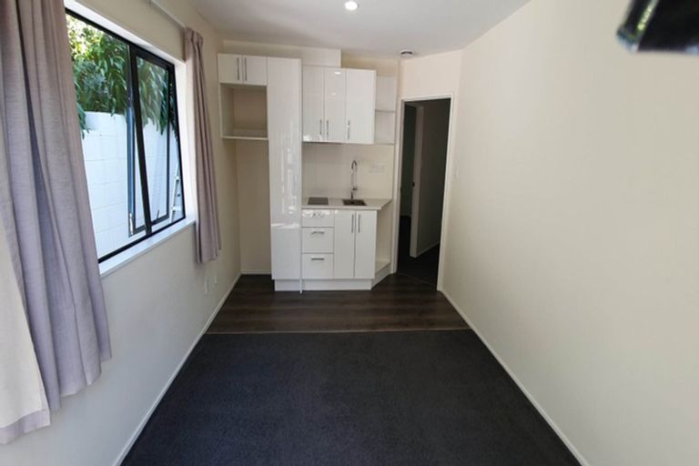 Photo of property in 68a Vipond Road, Stanmore Bay, Whangaparaoa, 0932