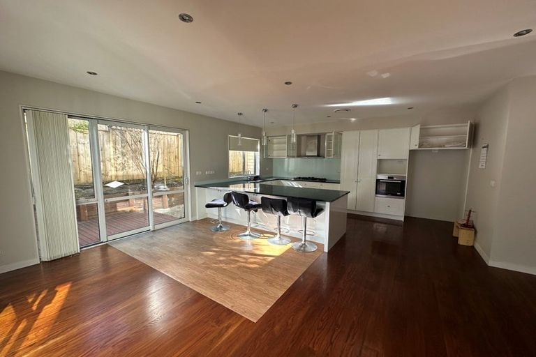 Photo of property in 72 Harrowglen Drive, Northcross, Auckland, 0630