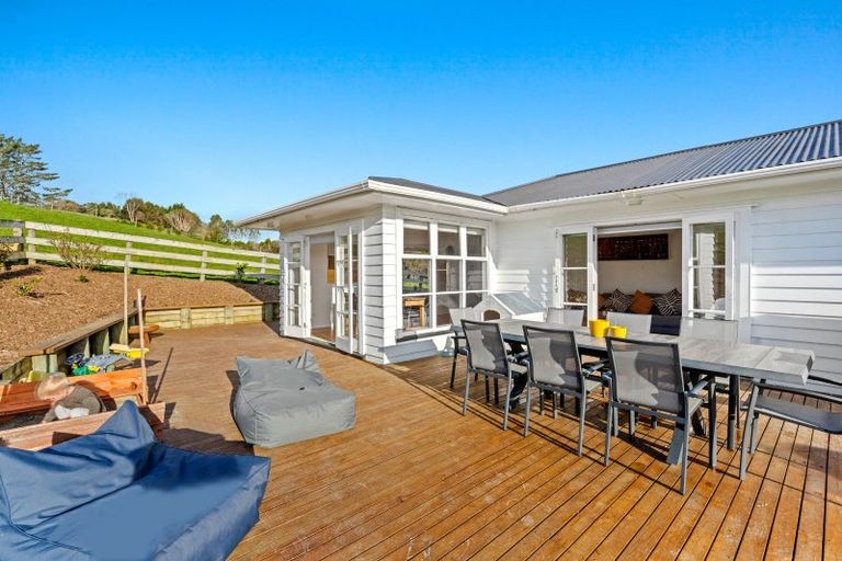 Photo of property in 484 Kanohi Road, Kaukapakapa, 0873