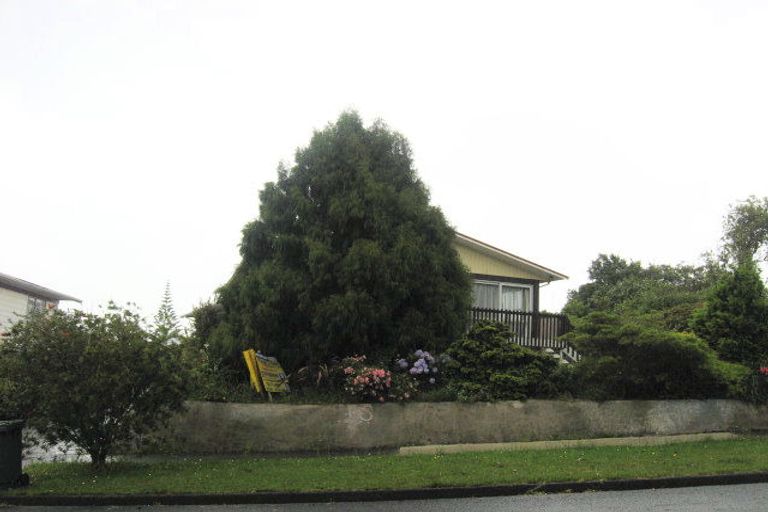 Photo of property in 14 Ross Street, Onerahi, Whangarei, 0110