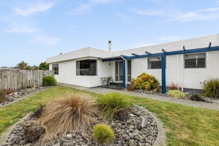 Photo of property in 16 Jacaranda Place, Greenmeadows, Napier, 4112
