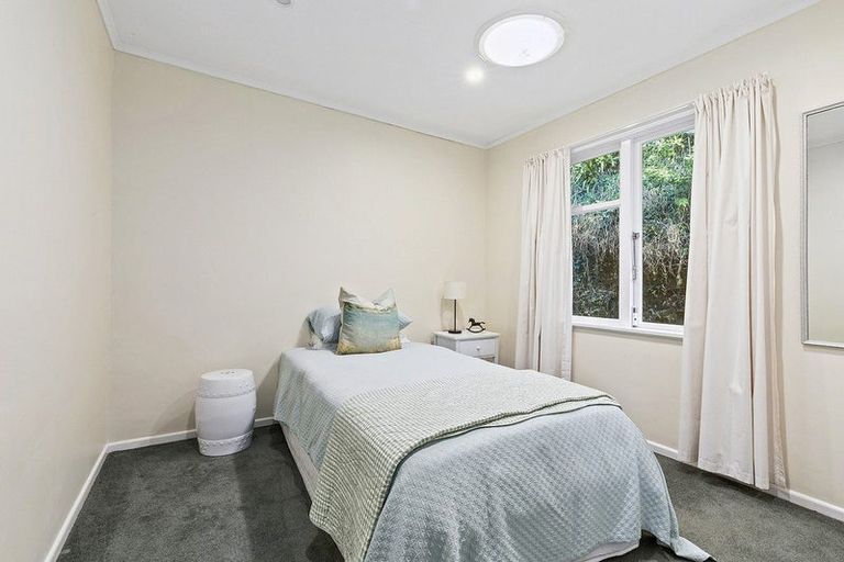 Photo of property in 5b Acheron Road, Paremata, Porirua, 5026