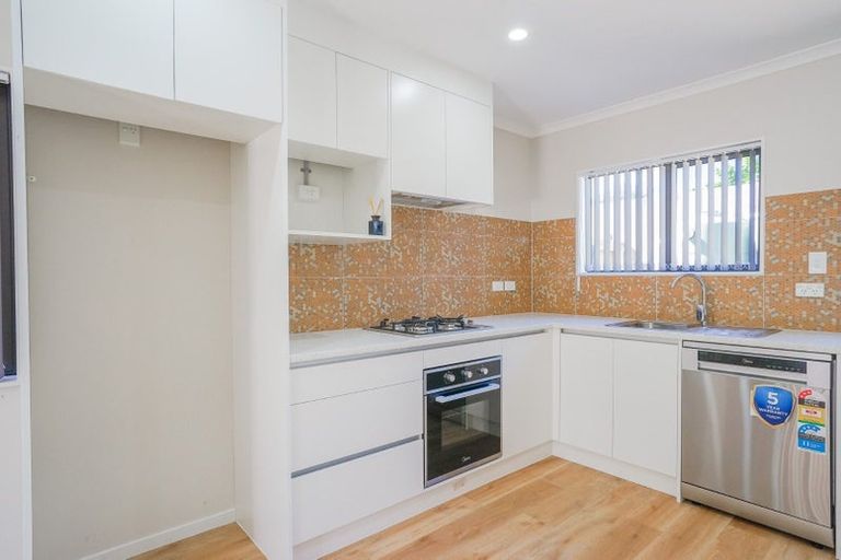 Photo of property in 1a Olympic Place, Papakura, 2110