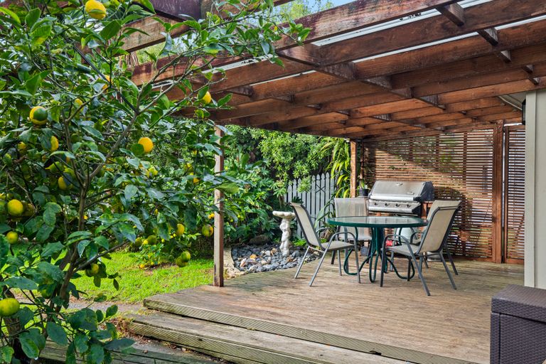 Photo of property in 66 Mclarin Road, Glenbrook, Waiuku, 2681