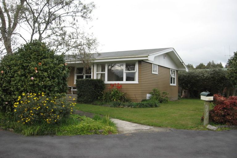 Photo of property in 2 Orelio Street, Hillcrest, Hamilton, 3216