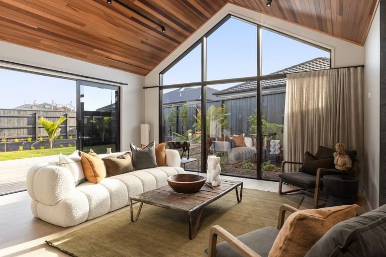 Photo of property in 56 Tironui Drive, Taradale, Napier, 4112