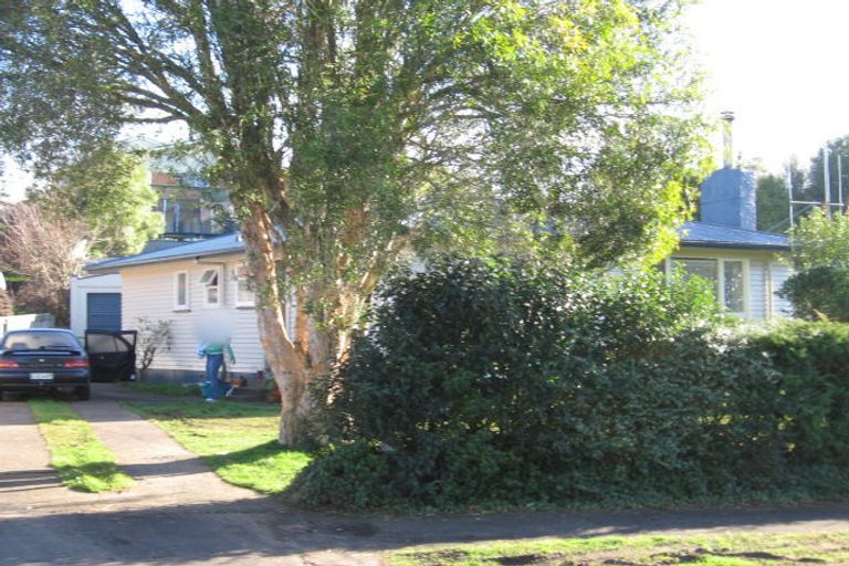 Photo of property in 20 Manapouri Place, Glenview, Hamilton, 3206