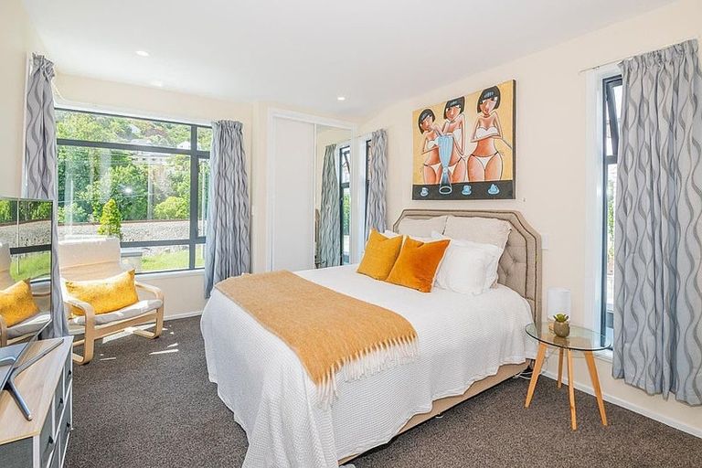 Photo of property in 90a Khandallah Road, Khandallah, Wellington, 6035