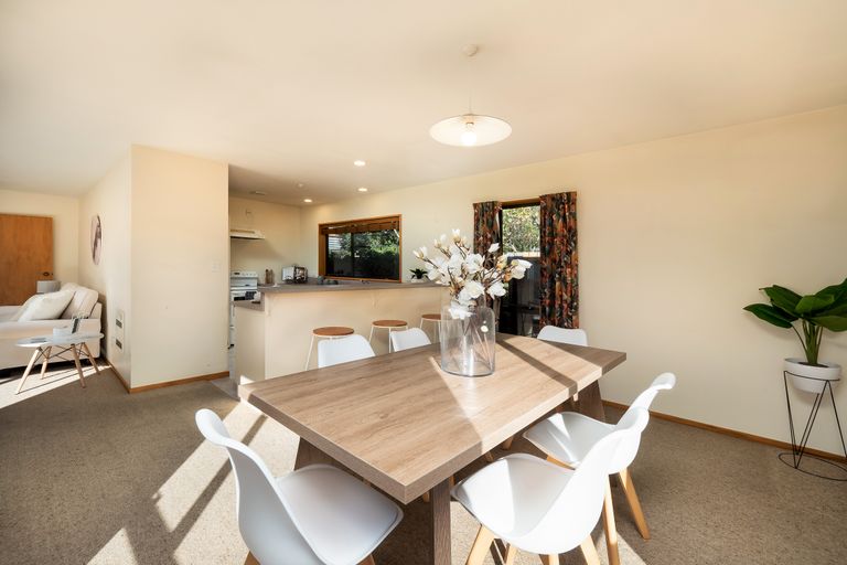 Photo of property in 2/39 Sparks Road, Hoon Hay, Christchurch, 8025