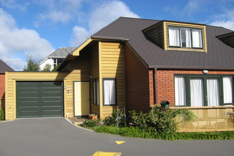 Photo of property in 5 Futuna Close, Karori, Wellington, 6012