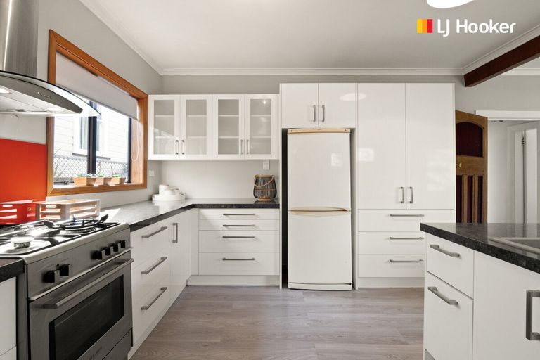 Photo of property in 10 Argyle Street, Mornington, Dunedin, 9011