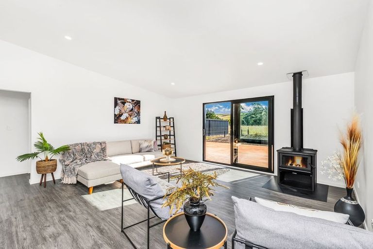 Photo of property in 3124 Coaltrack Road, Coalgate, 7673