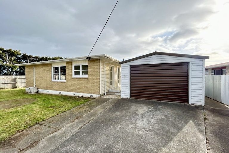Photo of property in 36 Cambridge Street, Levin, 5510
