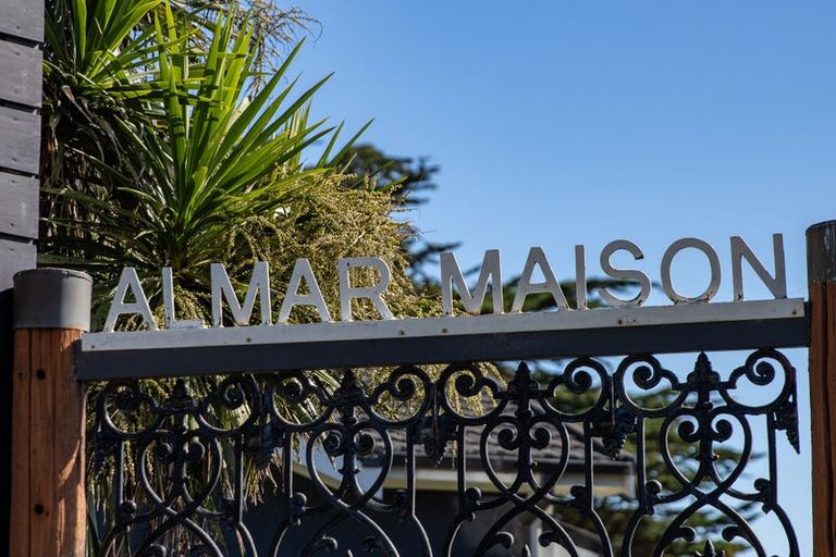 Photo of property in 33 Tainui Street, Raumati Beach, Paraparaumu, 5032