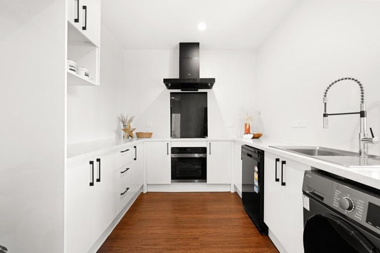 Photo of property in 8 Cassidy Street, Hamilton East, Hamilton, 3216