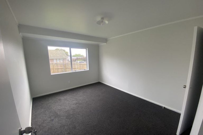 Photo of property in 15 Christmas Road, Manurewa, Auckland, 2102