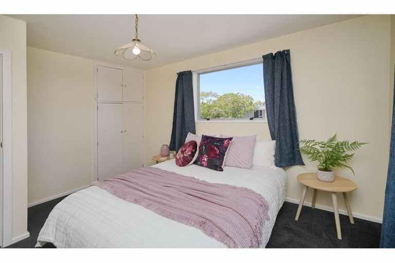 Photo of property in 2 Hawkswood Place, Avonhead, Christchurch, 8042