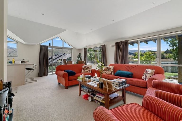 Photo of property in 12a Alluvial Place, Cromwell, 9310