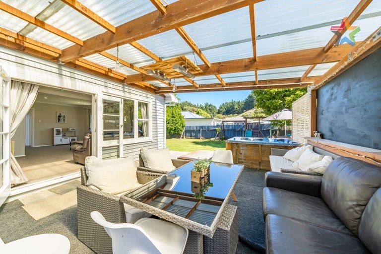 Photo of property in 56 Bledisloe Crescent, Wainuiomata, Lower Hutt, 5014