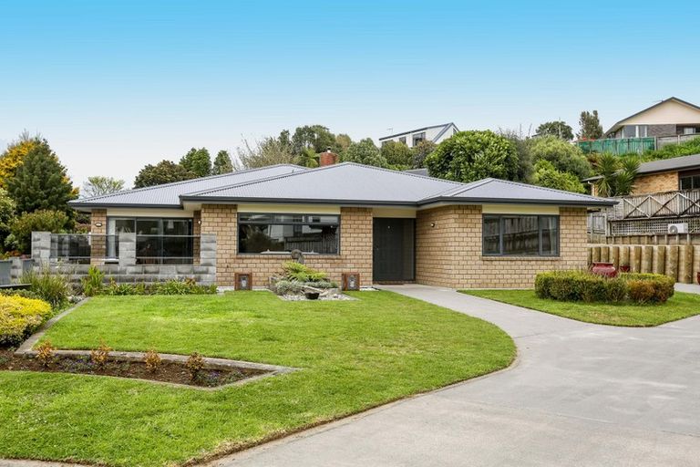 Photo of property in 12 Kororako Grove, Whalers Gate, New Plymouth, 4310