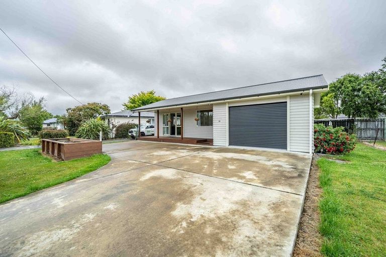Photo of property in 26 Kent Street, Riversdale, 9776