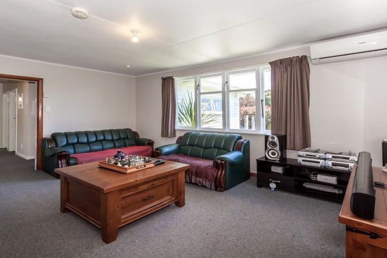 Photo of property in 3 Leicester Street, Terrace End, Palmerston North, 4410