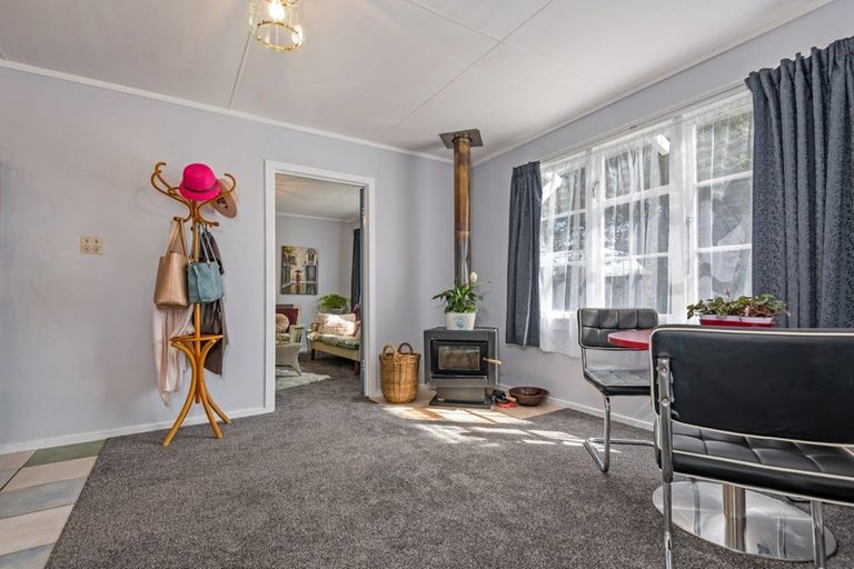 Photo of property in 17 Matai Street, Marton, 4710