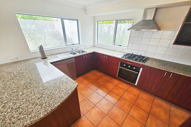 Photo of property in 30b Fairlands Avenue, Waterview, Auckland, 1026