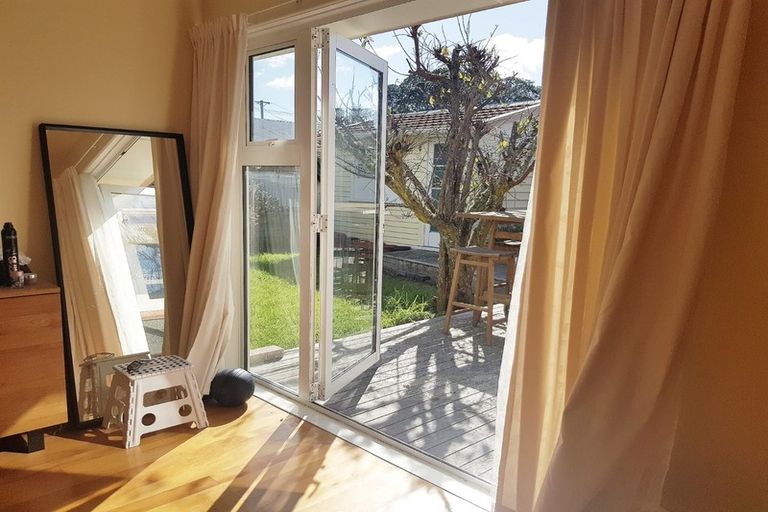 Photo of property in 19 David Street, Bayswater, Auckland, 0622