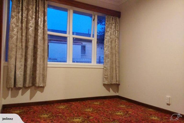 Photo of property in 44 Brandon Road, Glen Eden, Auckland, 0602