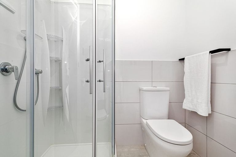 Photo of property in 26 Raroa Terrace, Tawa, Wellington, 5028