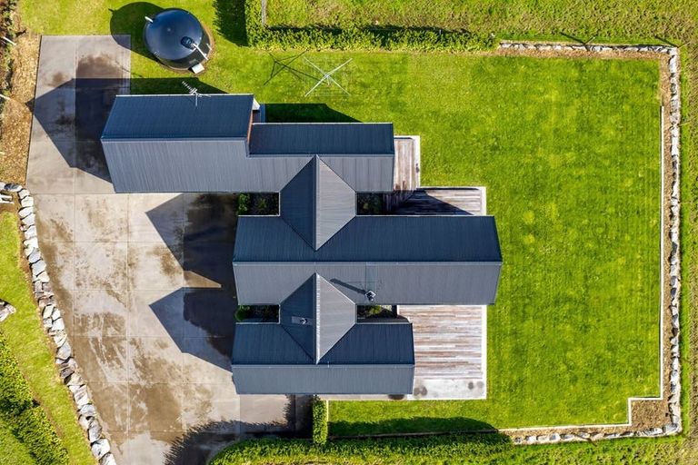 Photo of property in 110 Stockman Road, Tikorangi, Waitara, 4383