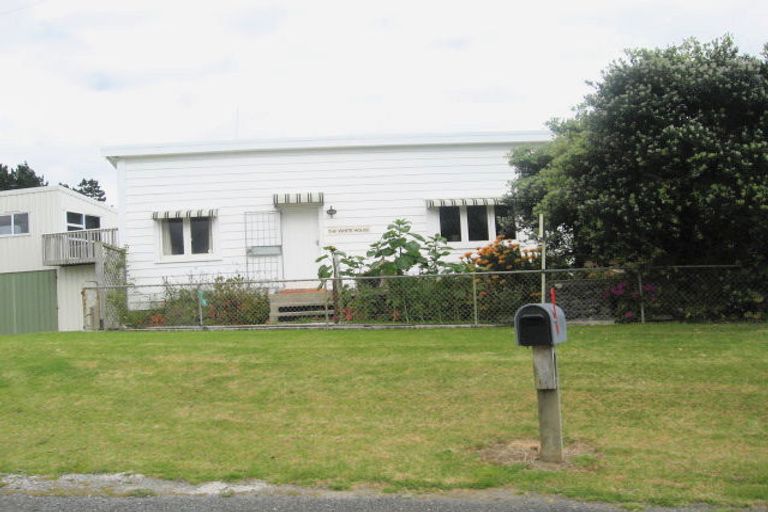 Photo of property in 4 Taupo Bay Road, Taupo Bay, Mangonui, 0494