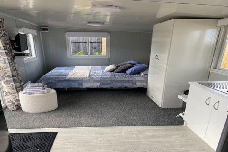 Photo of property in 1/39 Jaemont Avenue, Te Atatu South, Auckland, 0610