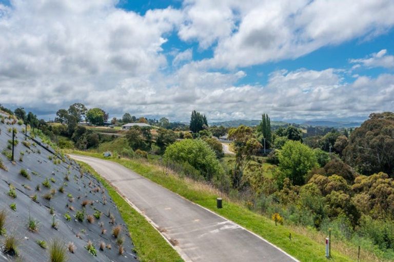 Photo of property in 88 Oak Road, Poraiti, Napier, 4112