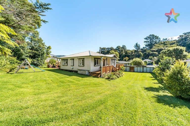 Photo of property in 32 Hair Street, Wainuiomata, Lower Hutt, 5014