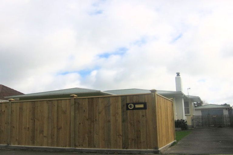 Photo of property in 7 Liverpool Street, Takaro, Palmerston North, 4412