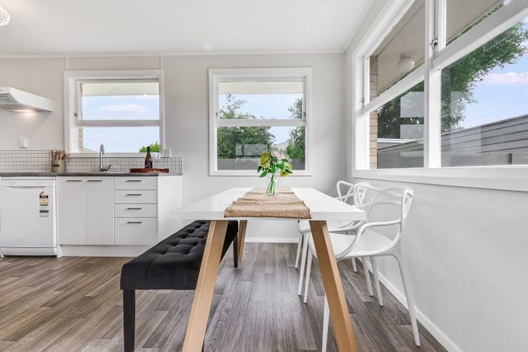 Photo of property in 11 Minifie Avenue, Melville, Hamilton, 3206