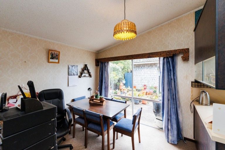 Photo of property in 34 Pinedale Parade, Milson, Palmerston North, 4414