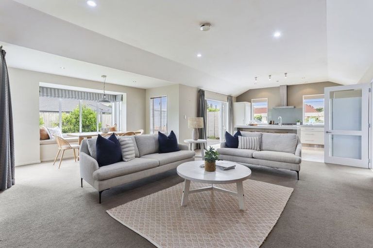 Photo of property in 13 Goodwood Close, Rangiora, 7400