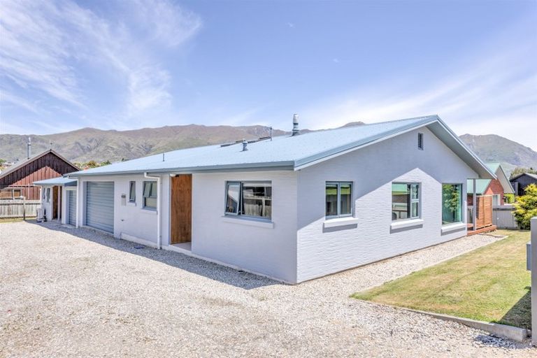 Photo of property in 181 Aubrey Road, Wanaka, 9305