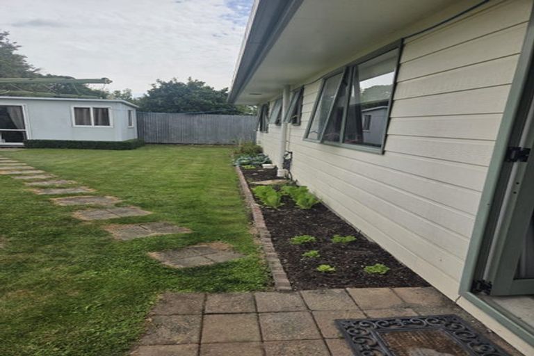 Photo of property in 2/75 Mclauchlan Street, Springlands, Blenheim, 7201