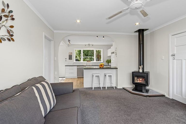 Photo of property in 215 Breezes Road, Aranui, Christchurch, 8061