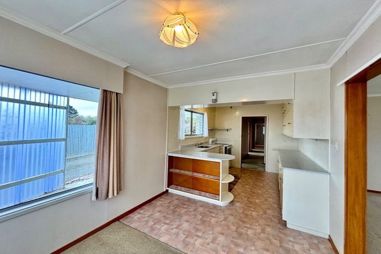 Photo of property in 38 Te Rauparaha Street, Otaki, 5512